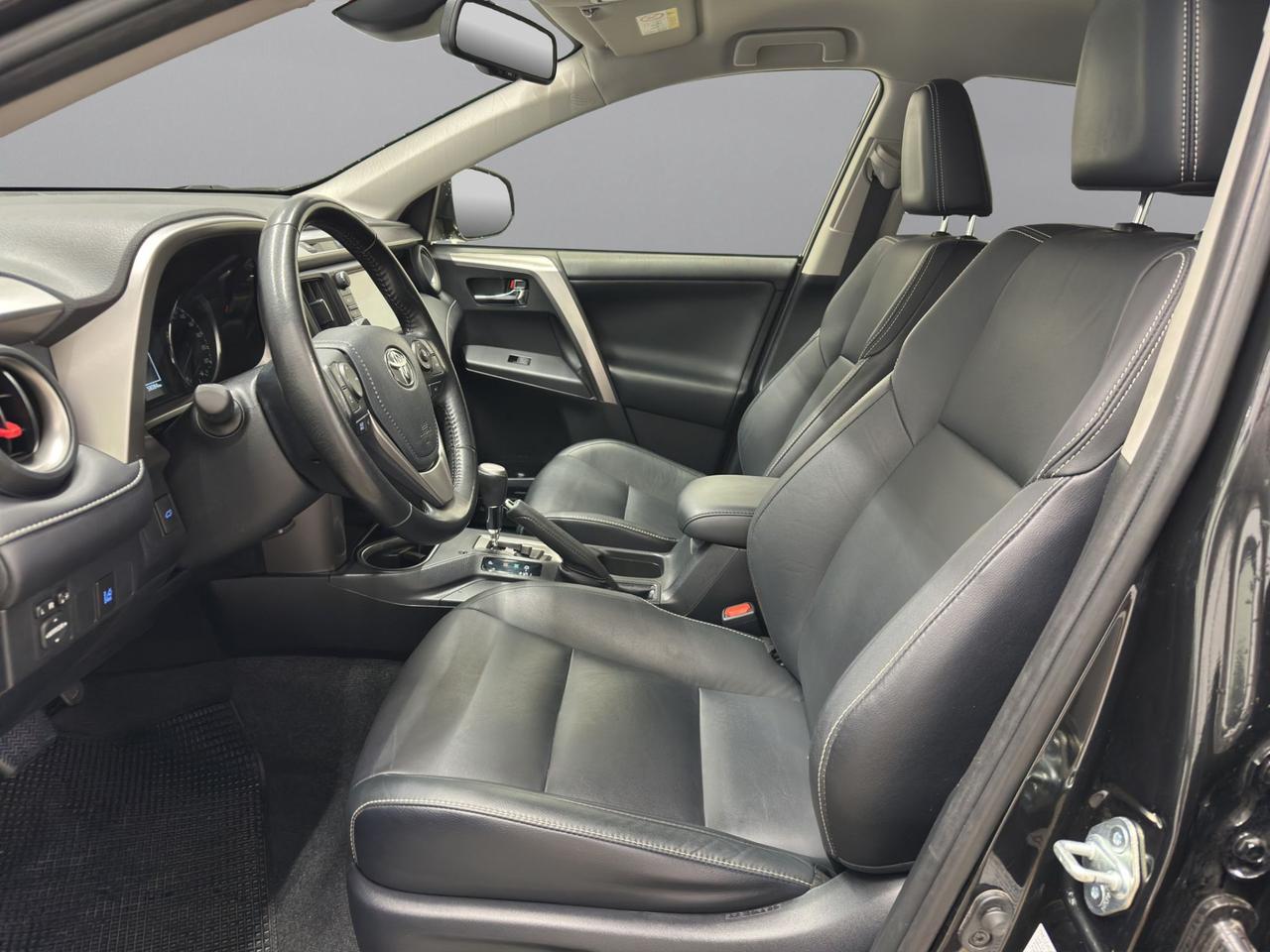 Toyota Rav4 2.5 vvt-i h LOUNGE 2wd e-cvt my17