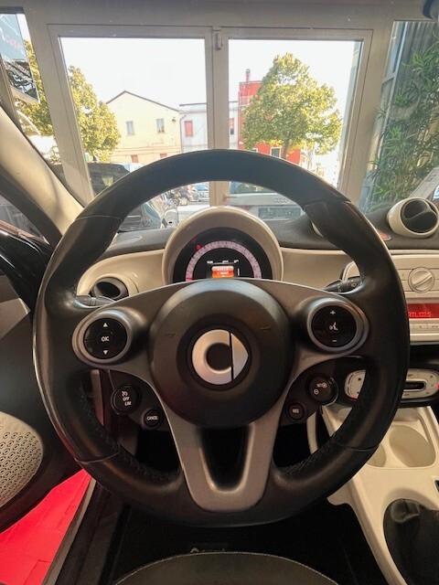 SMART FOR FOUR 1.0 PASSION TETTO PANORAMICO OK NEOPATENTATI