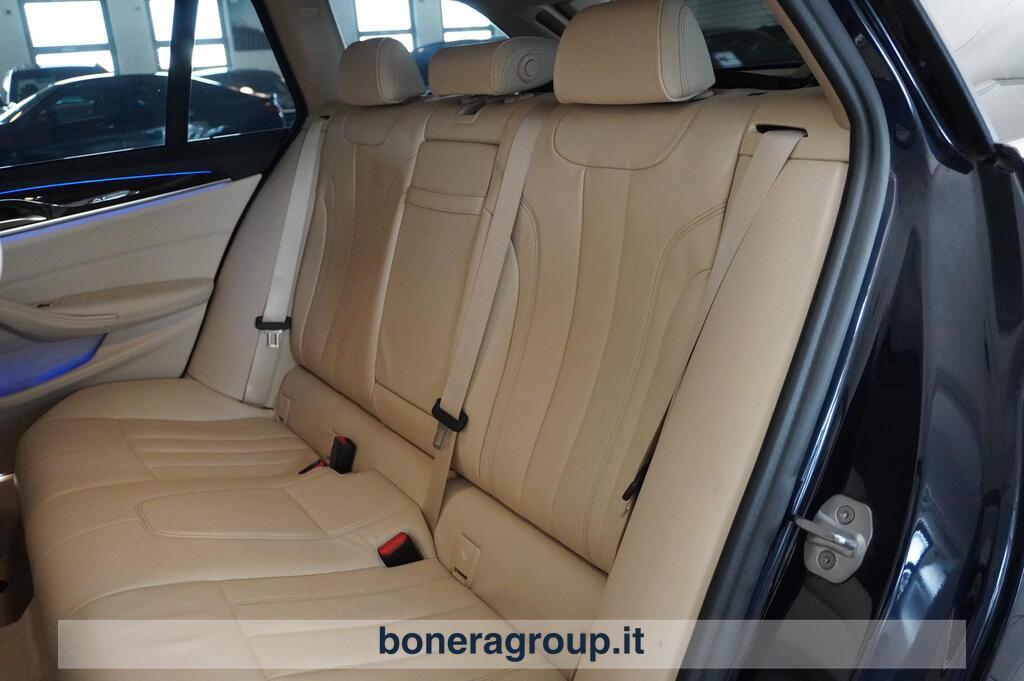 BMW Serie 5 Touring 530 d Business Steptronic