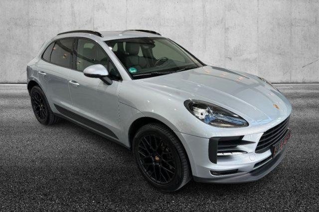 PORSCHE Macan 2.0