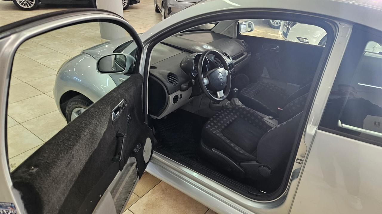 Volkswagen New Beetle 1.9 TDI 101CV