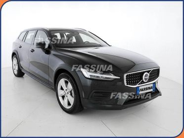 Volvo V60 Cross Country B4 (d) AWD automatico Core