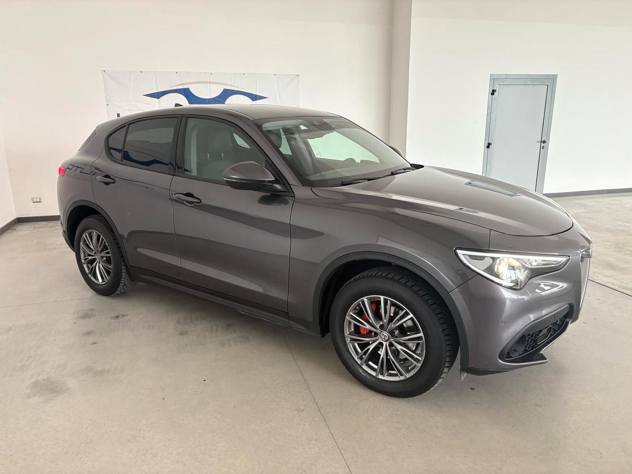 Alfa Romeo Stelvio 2.2 Turbodiesel 210 CV AT8 Q4 Super