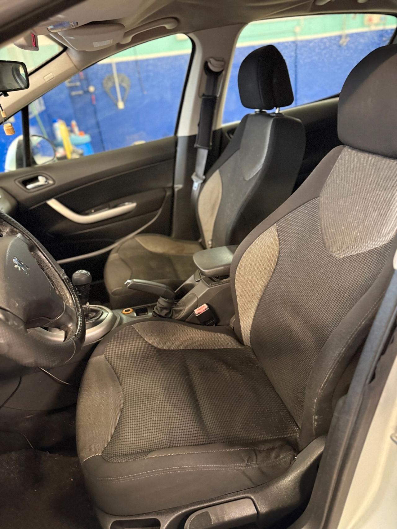 Peugeot 308 1.6 VTi 120CV 5p. Premium