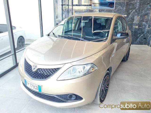 LANCIA Ypsilon 1.2 69 CV (Garanzia 12 Mesi) Neopatentati ?