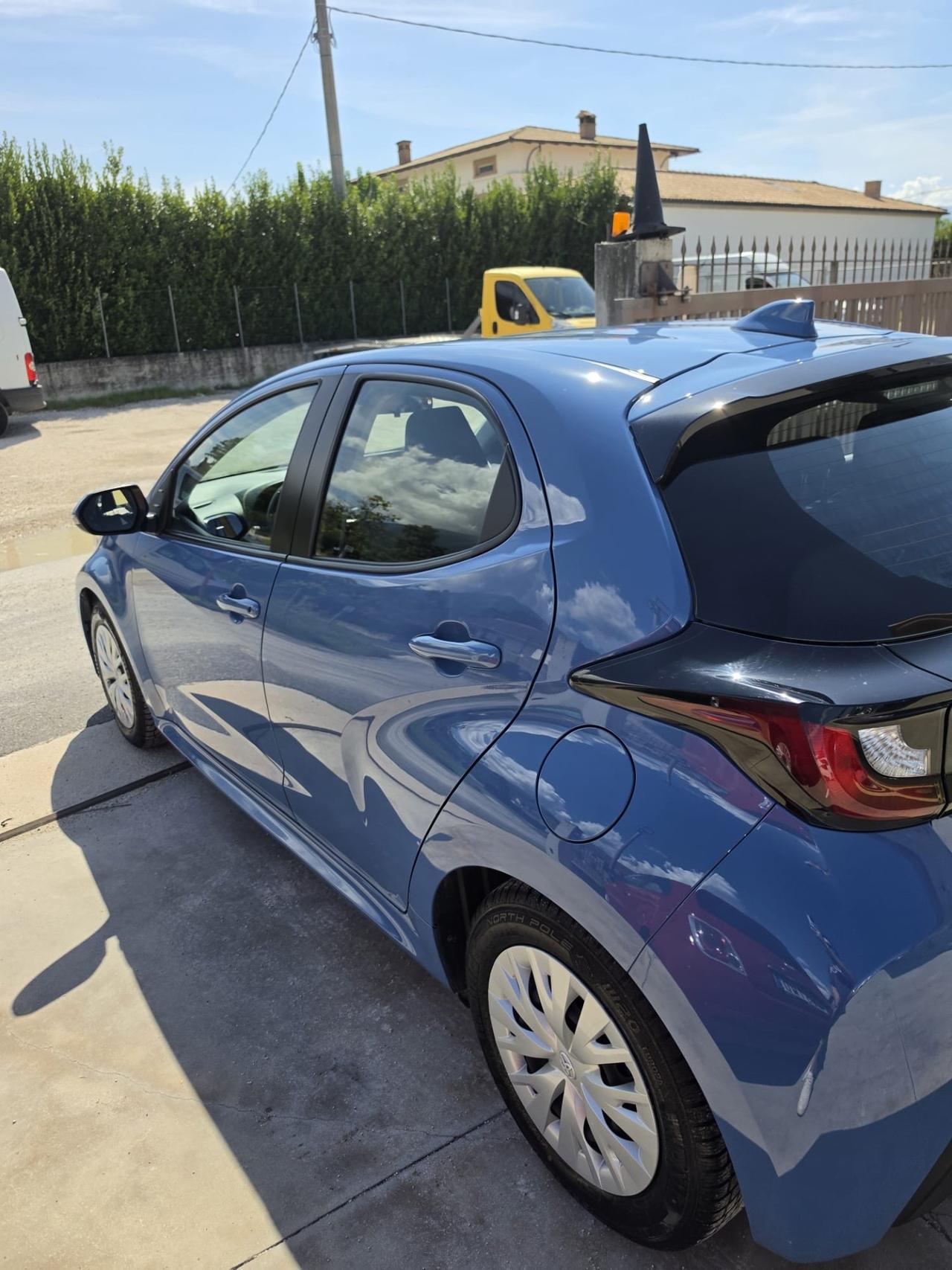 Toyota Yaris 1.0 5 porte Business km 36 mila garantita
