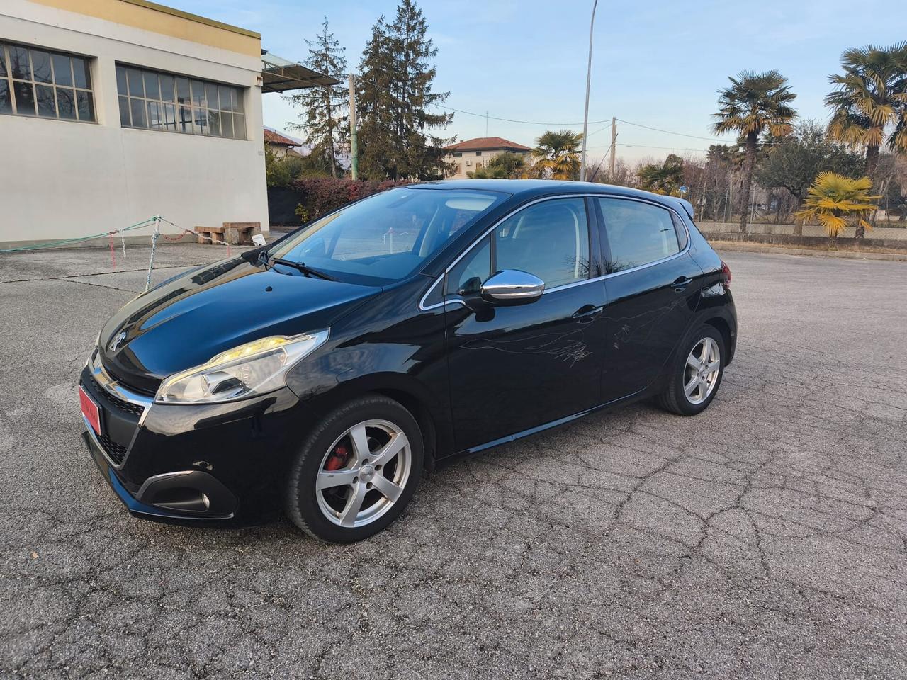 Peugeot 208 BlueHDi 75 5 porte Allure Accetto Permute