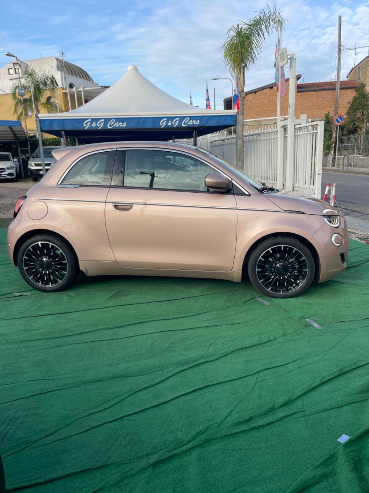 Fiat 500 La Prima Berlina 42 kWh