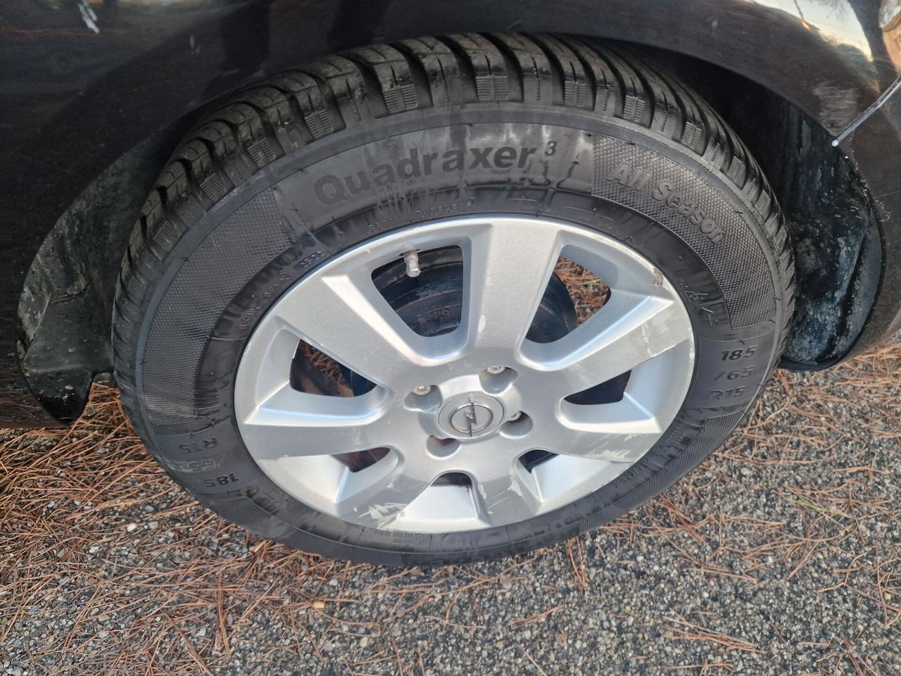 Opel Corsa 1.2 80CV 3 porte GPL-TECH Edition automatico