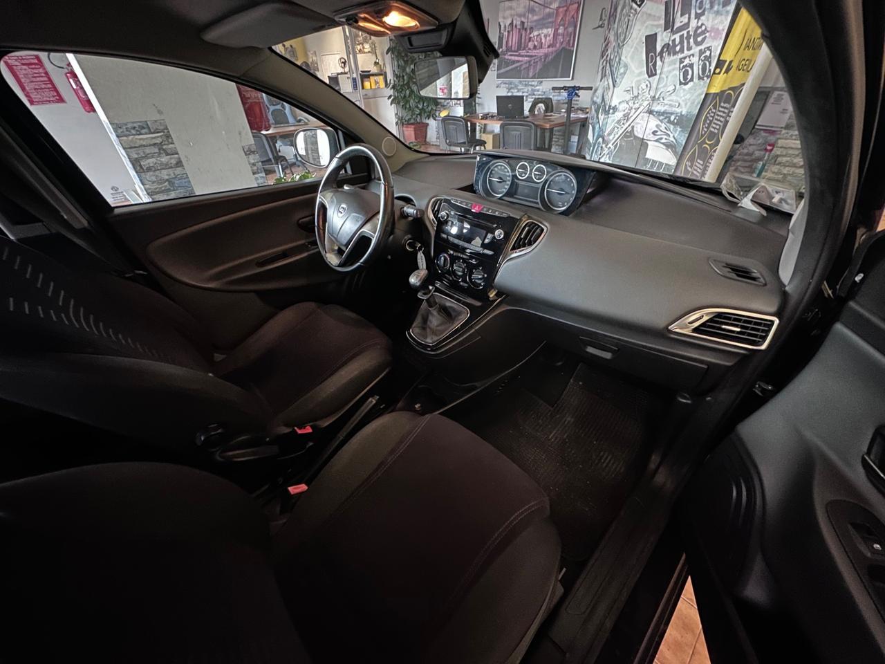 Lancia Ypsilon 1.2benz. 5 porte GPL Gold