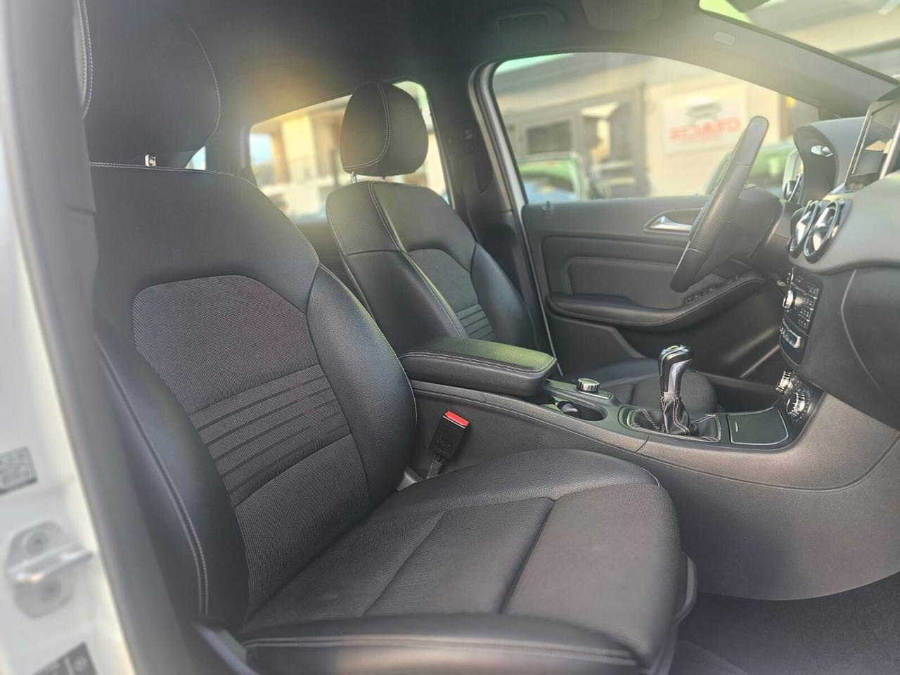 Mercedes-benz B 180 d Premium