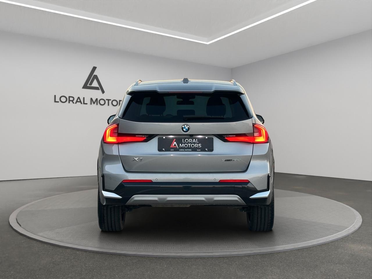 Bmw X1 sDrive 18d X Line Cam 360°,head-up display