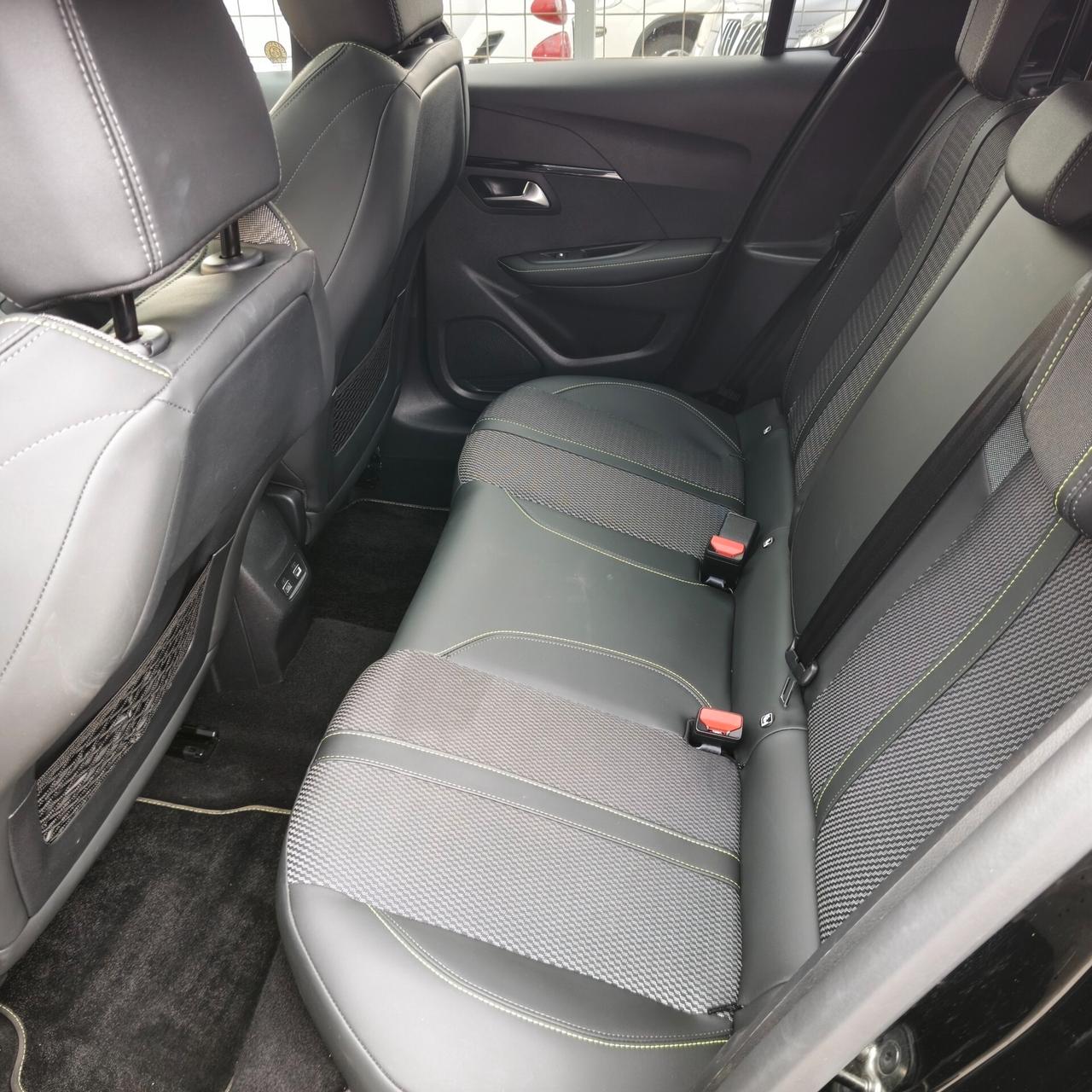 Peugeot 208 Hybrid 136 e-DCS6 GT