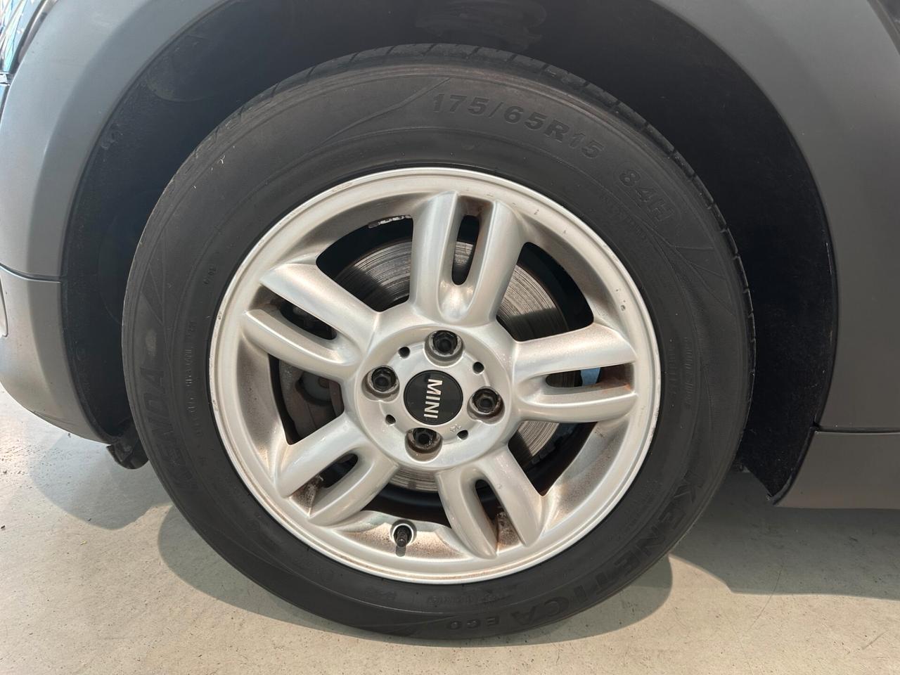 Mini One 1.6 Benz Hatchback Neo Patentati