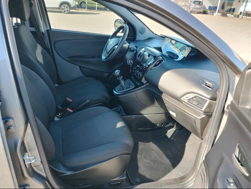 Lancia Ypsilon 1.2 69cv Gold Solo 22 mila km