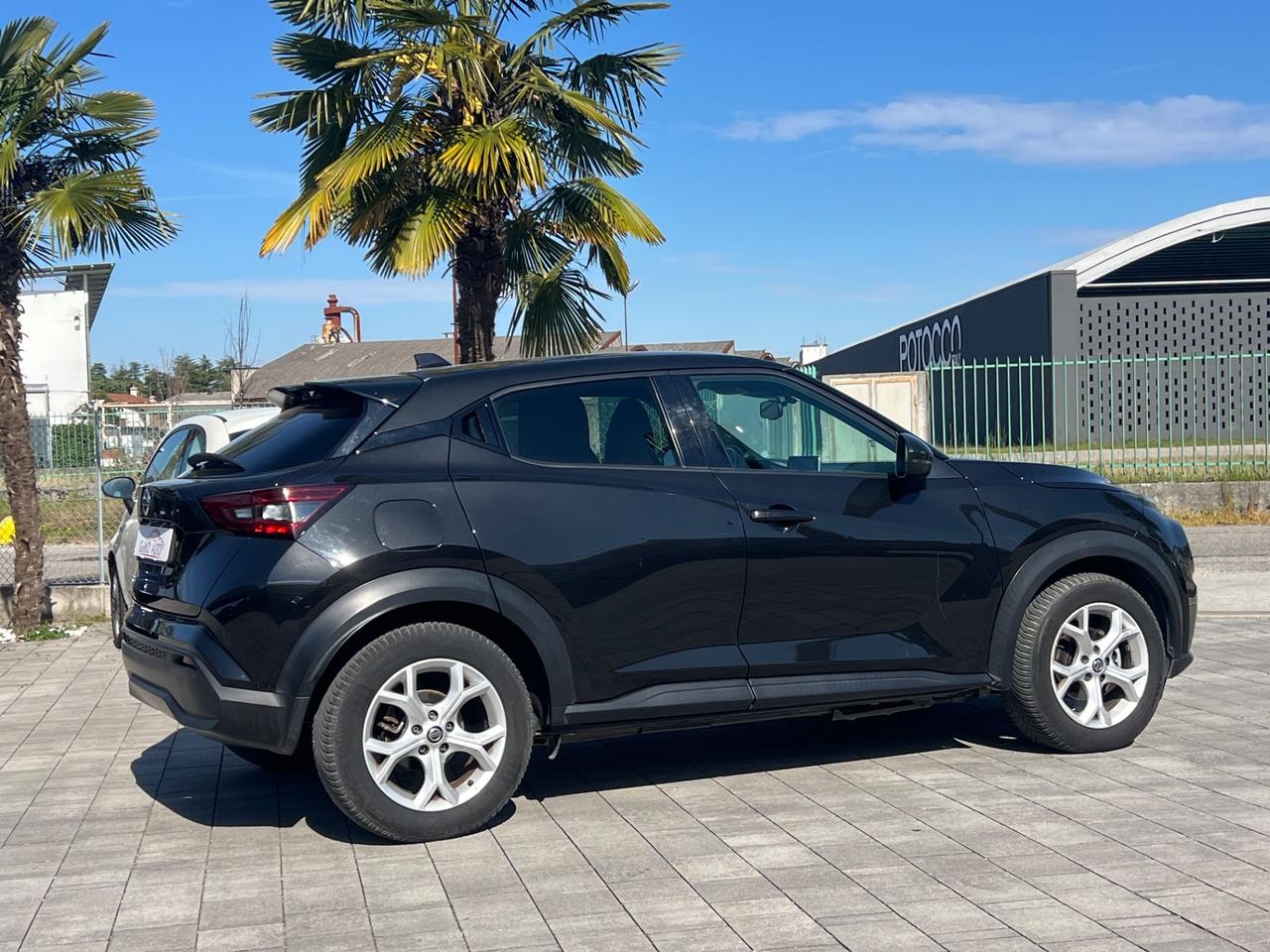 Nissan Juke 1.0 DIG-T 114 CV N-Connecta
