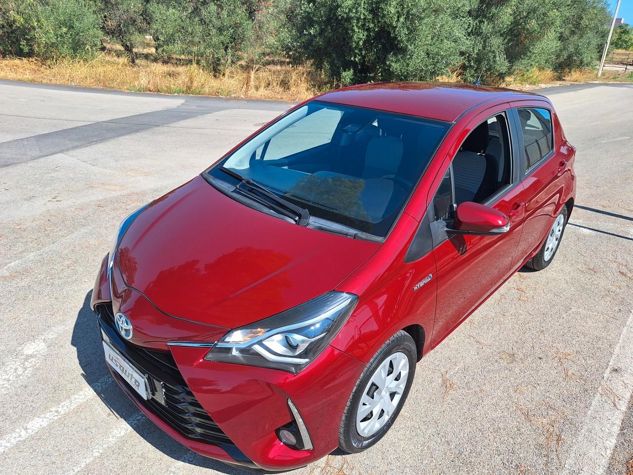 Toyota Yaris 1.5 HYBRID BUSINESS 48000 km 2018