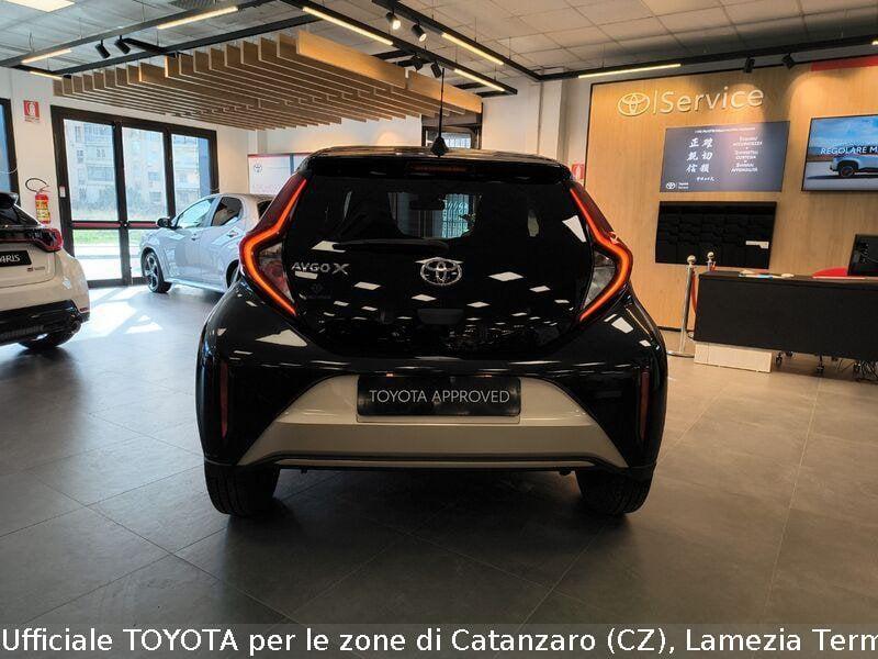 Toyota Aygo X 1.0B (72 CV) Trend Air S-CVT
