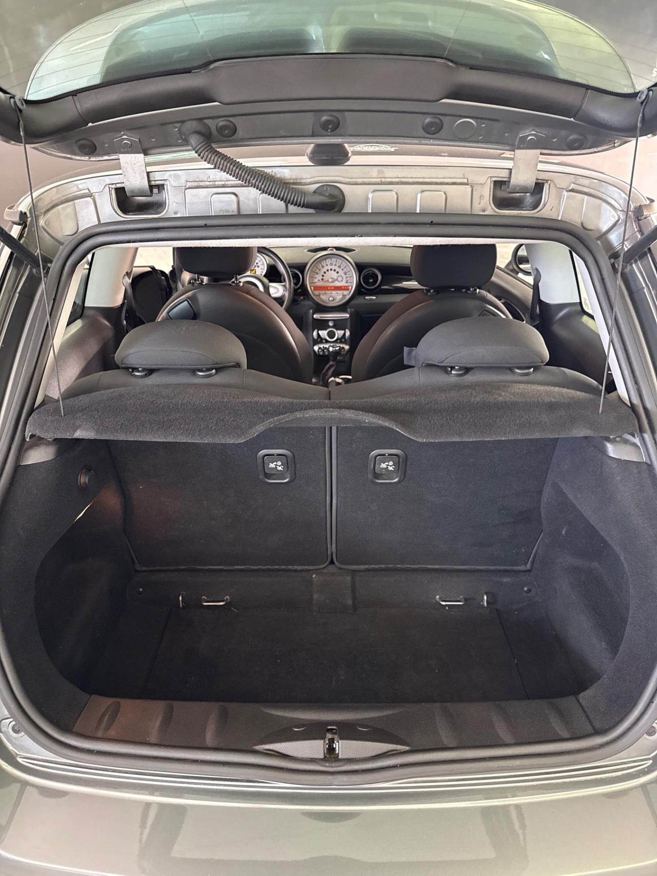 Mini John Cooper Works Clubman 1.6 16V S Chili