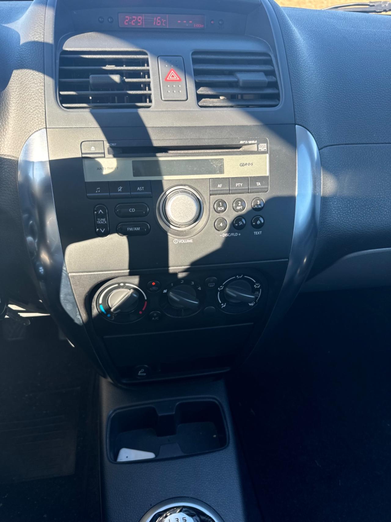 Suzuki SX4 1.6 DDiS 16V Urban Line