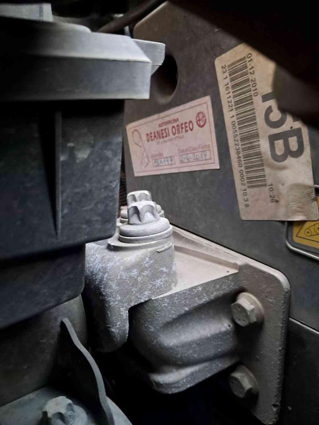 ALFA ROMEO MiTo 1.4 T 120 CV GPL Distinctive Sport Pack neopatent