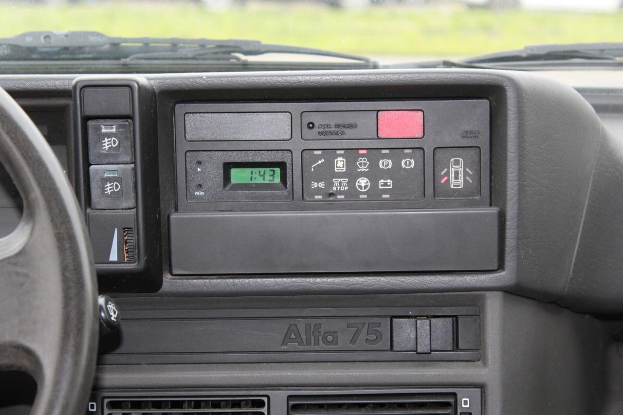 Alfa Romeo 75 1.8 IE