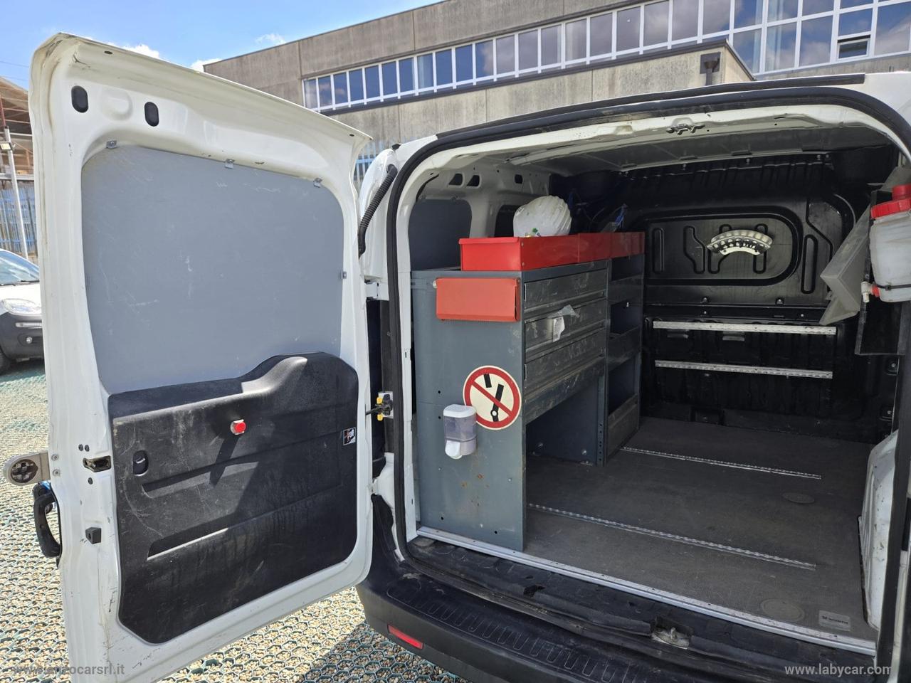 Doblò 1.6 MJT 105CV PC-TN Cargo Business