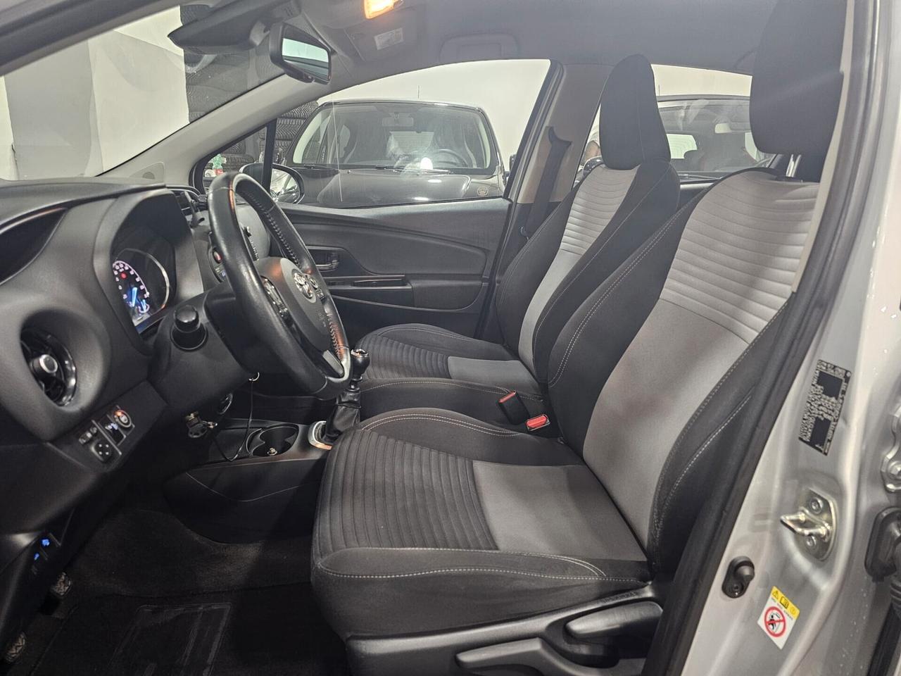 NUOVA TOYOTA YARIS 1.5 BENZ/GPL 110CV LOUNGE 2WD - IMPIANTO GPL BRC SCADENZA 2033