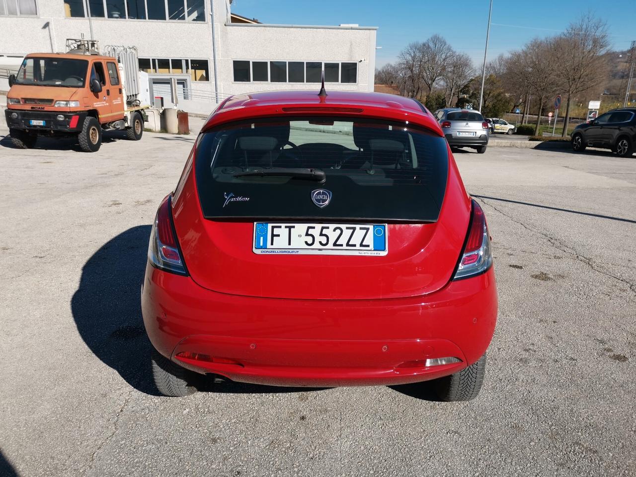 Lancia Ypsilon 0.9 TwinAir 85 CV 5 porte Metano Ecochic Gold