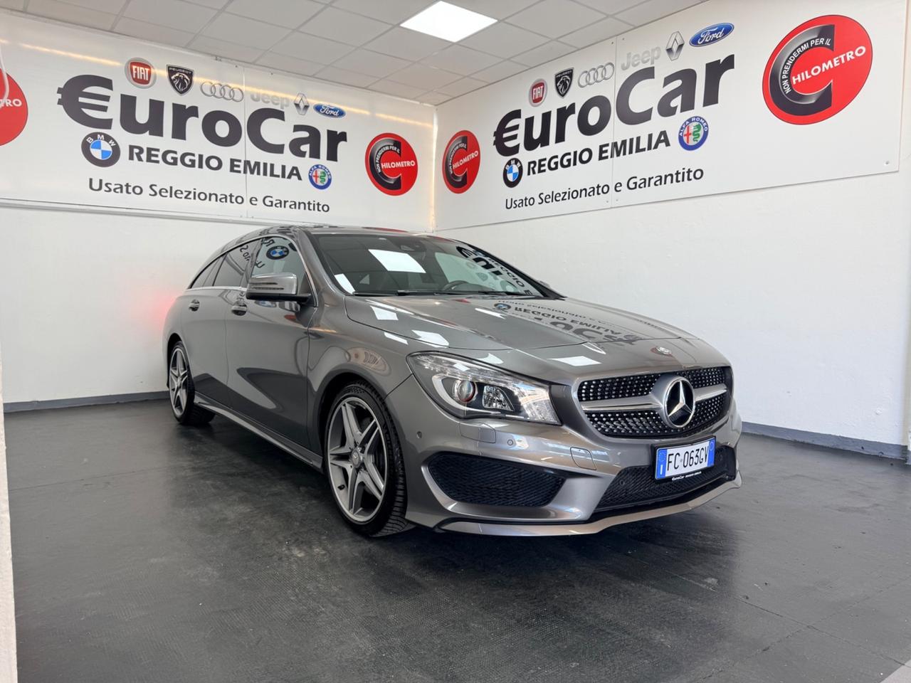 Mercedes-benz CLA 220 d S.W. 4Matic Aut DARK NIGHT Premium 05/2016 EURO 6