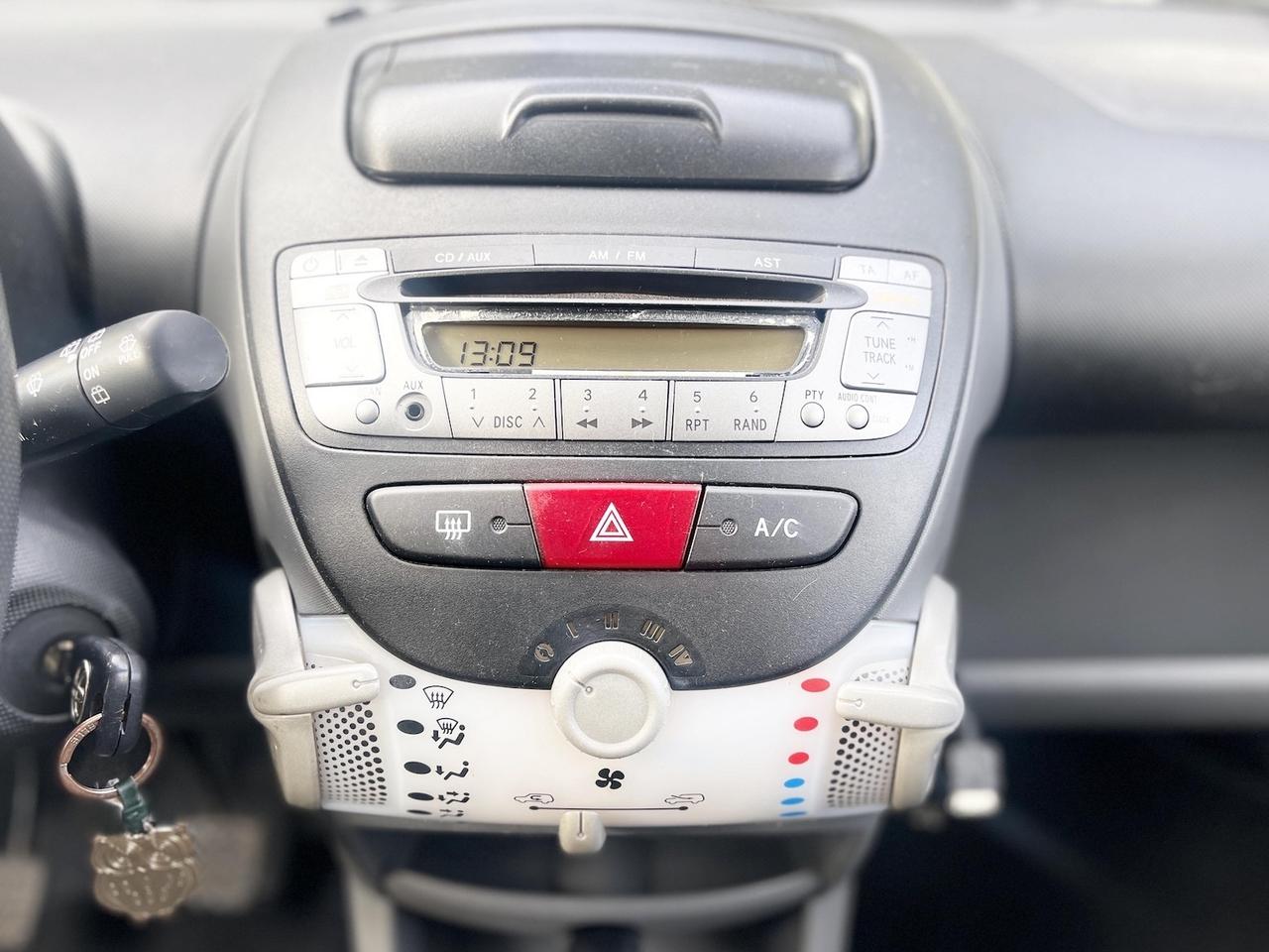 Toyota Aygo 1.0 Benzina 68CV E5 Neo - 2011