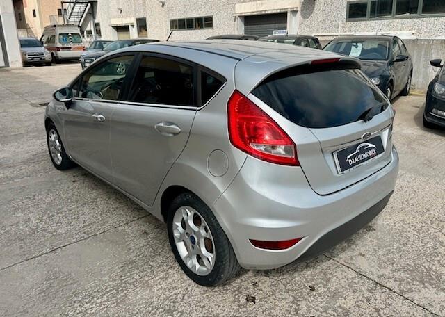 Ford Fiesta 1.4 TDCi 70CV 5 porte Titanium