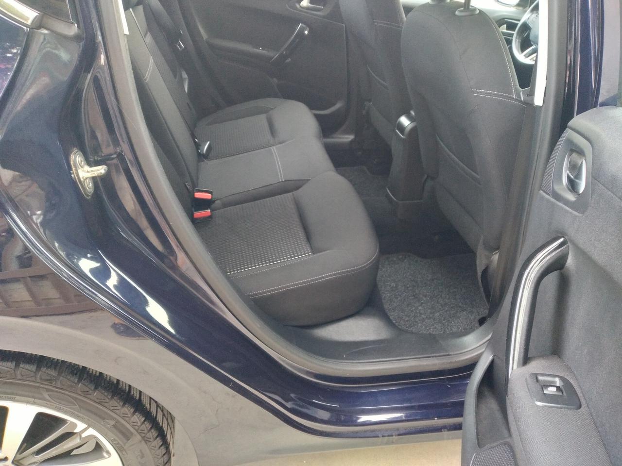Peugeot 208 BlueHDi 75 5 porte Allure