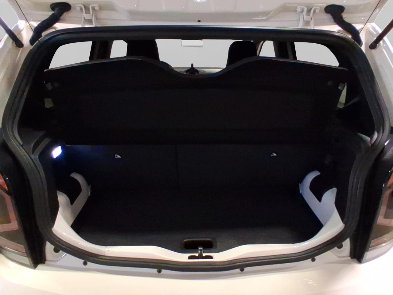 Volkswagen up! 1.0 75 CV 5p. cross BlueMotion Technology ASG