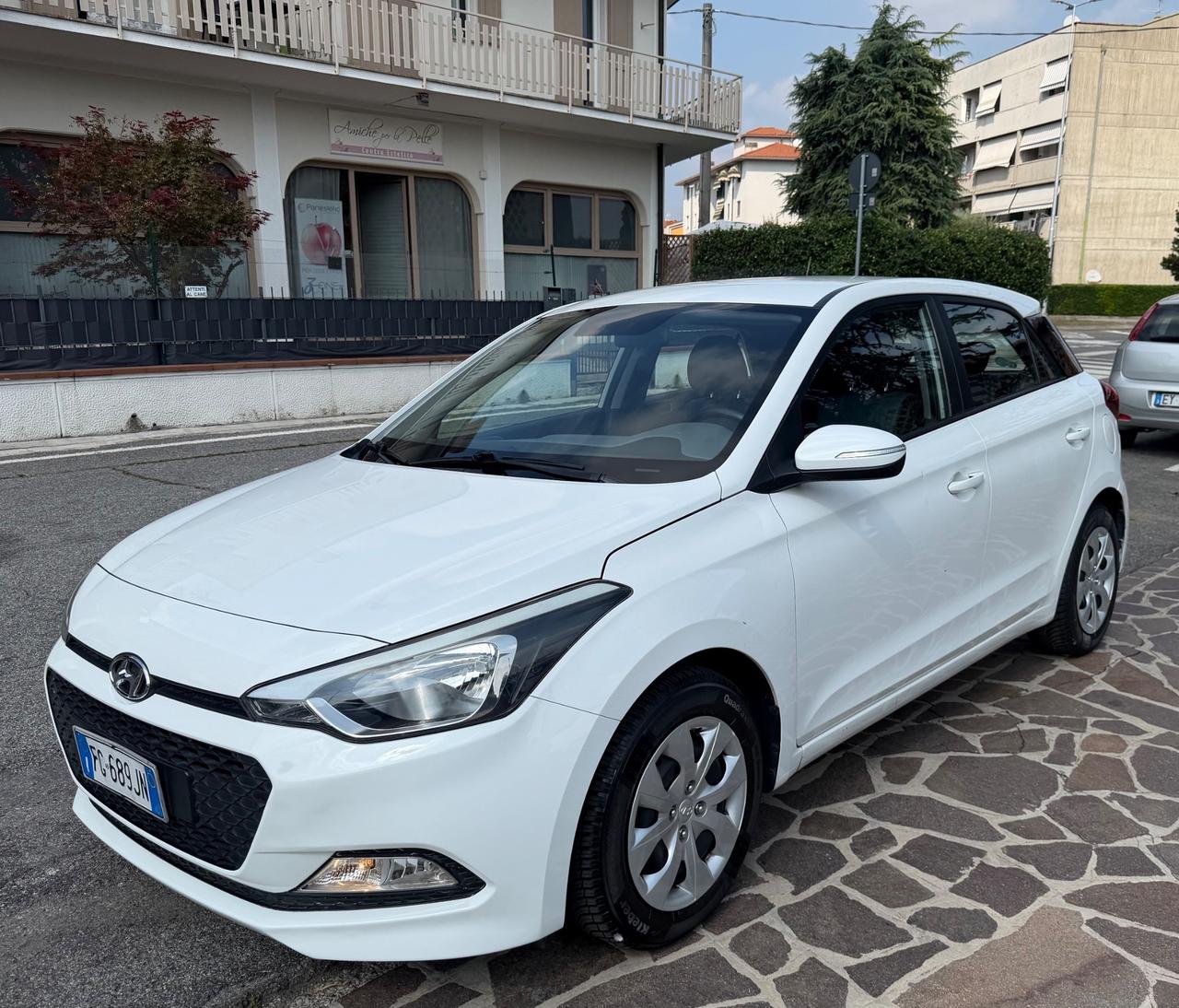 Hyundai i20 1.2 84 CV 5 porte Style