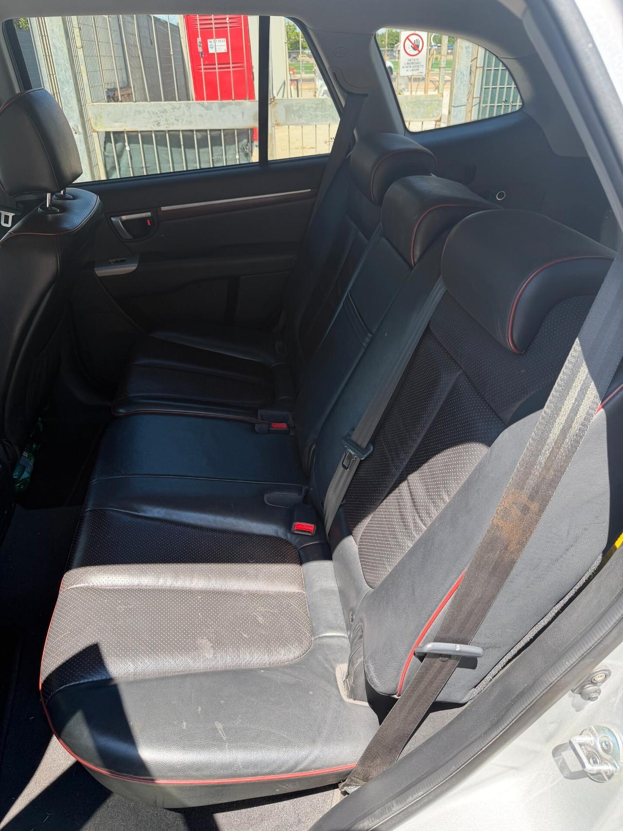 Hyundai Santa Fe 2.2 CRDi VGT Dynamic Sun 5 p.ti