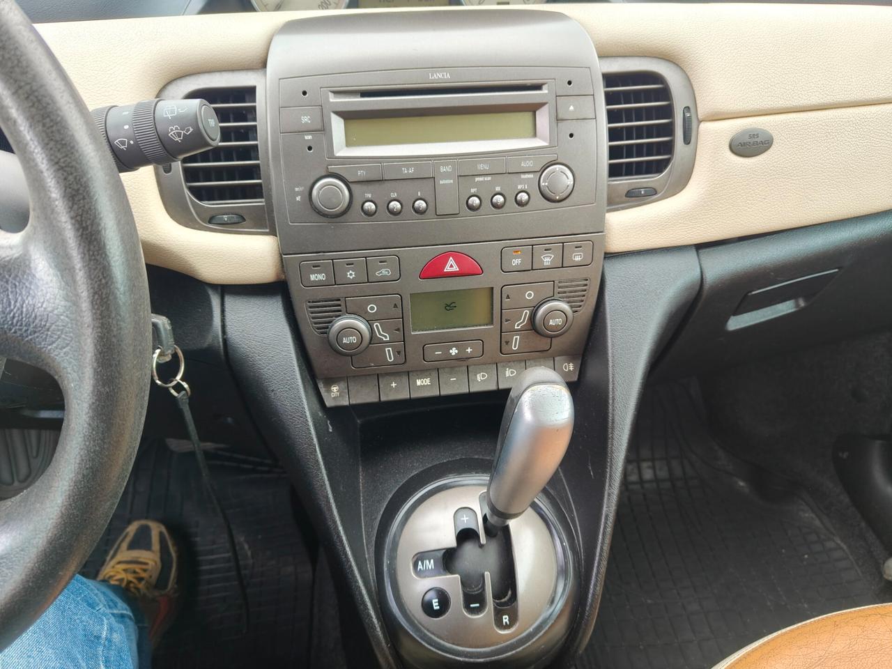 Lancia Ypsilon 1.3 Multijet 16V Platino DFN