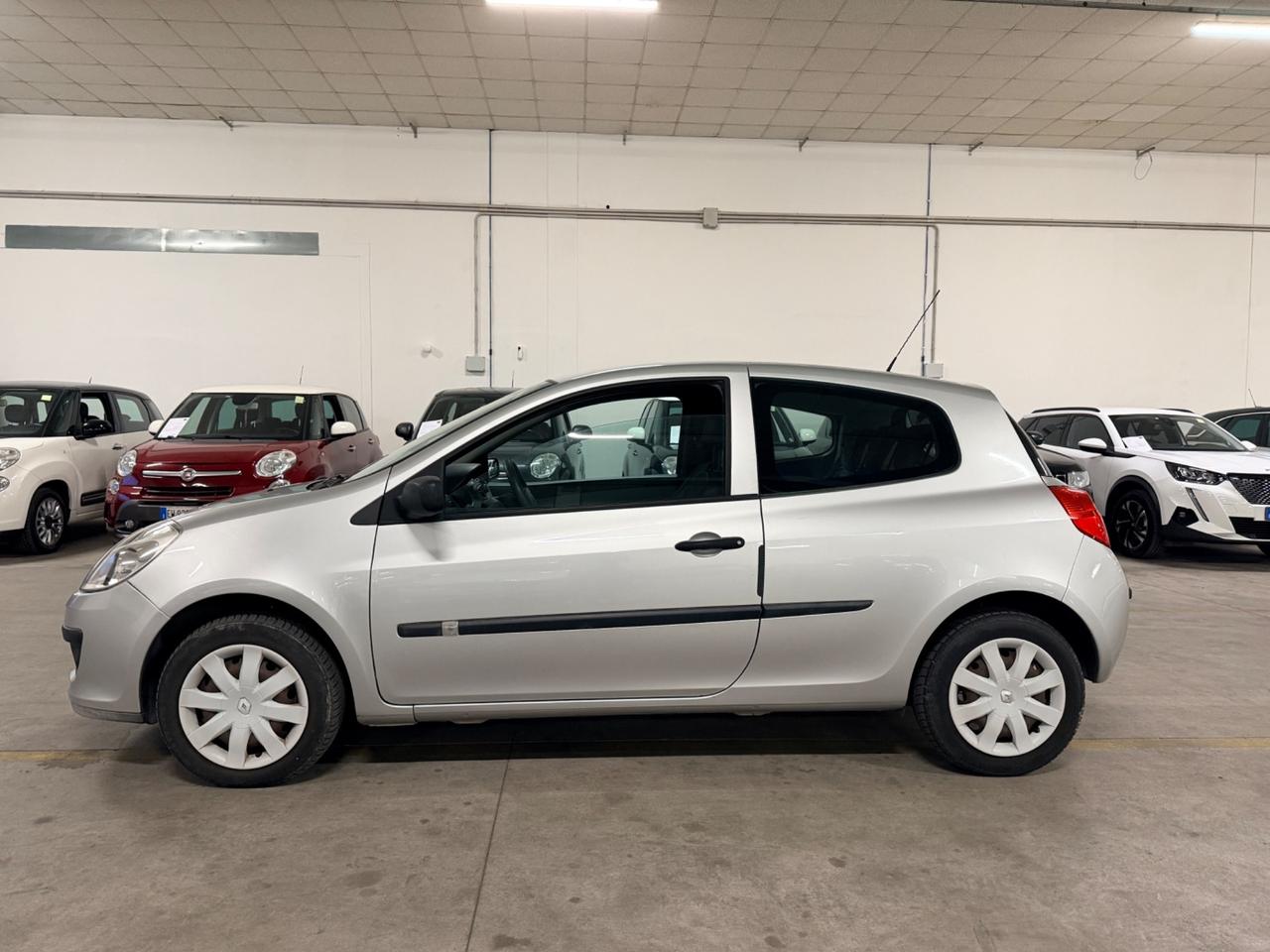 Renault Clio 1.2 16V 3 porte Luxe