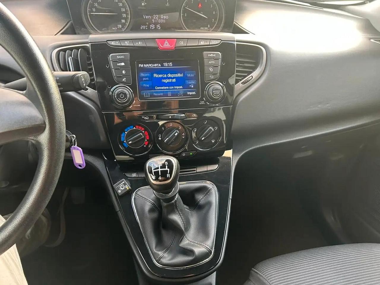 Lancia Ypsilon 1.2 Gold ecochic Gpl 69cv my16