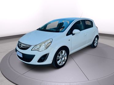 Opel Corsa 1.2 benzina gpl anno 2013 neo patentati