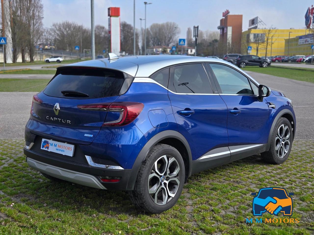 Renault Captur 1.6 E-Tech phev Intens 160cv auto