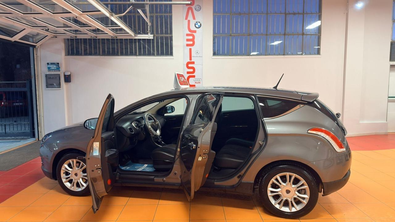 Lancia Delta 1.4 T-Jet 150 CV Argento