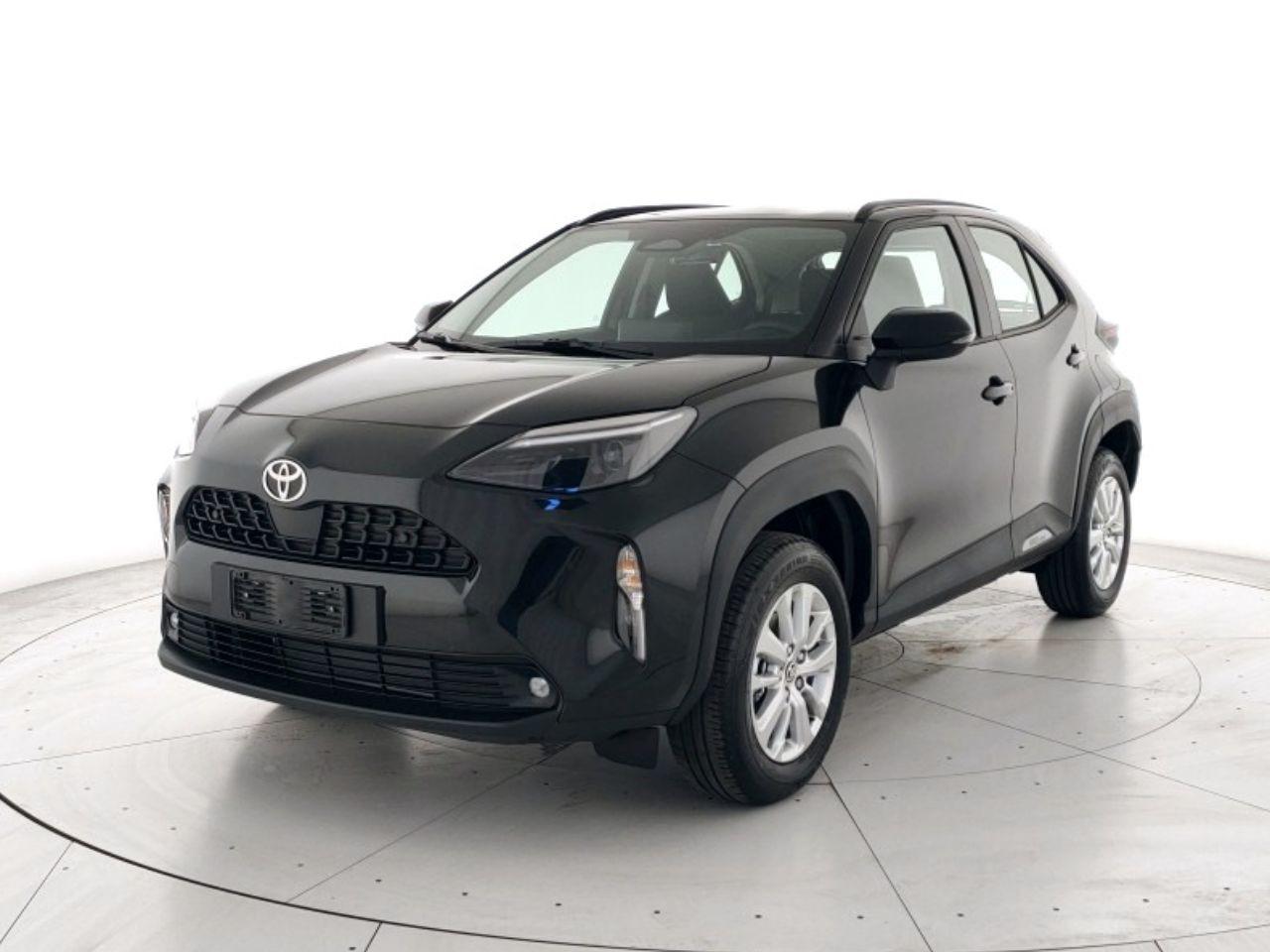 TOYOTA Yaris Cross 1.5h Active fwd 115cv e-cvt