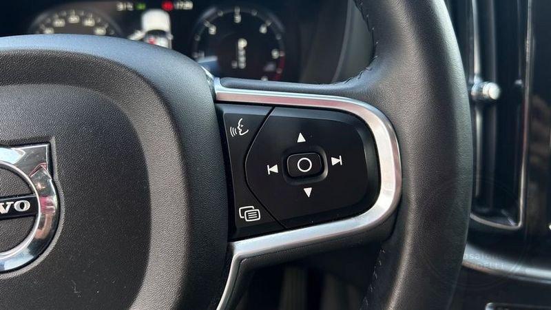 Volvo XC60 D5 AWD Geartronic Business GANCIO T. GUIDA SEMIAUTOM.