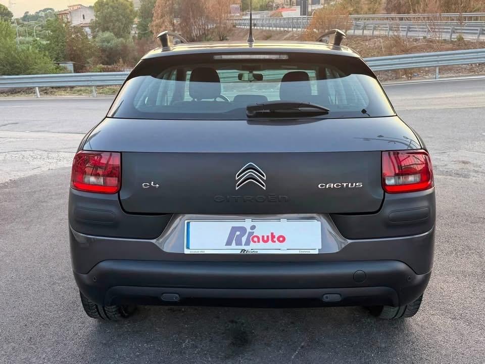 Citroen C4 Cactus 1.2 benzina 82 Shine