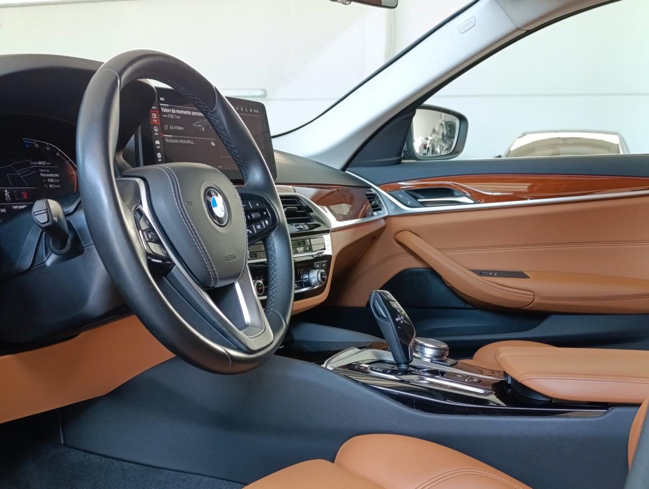 BMW 520 d Touring mhev 48V xdrive Business auto