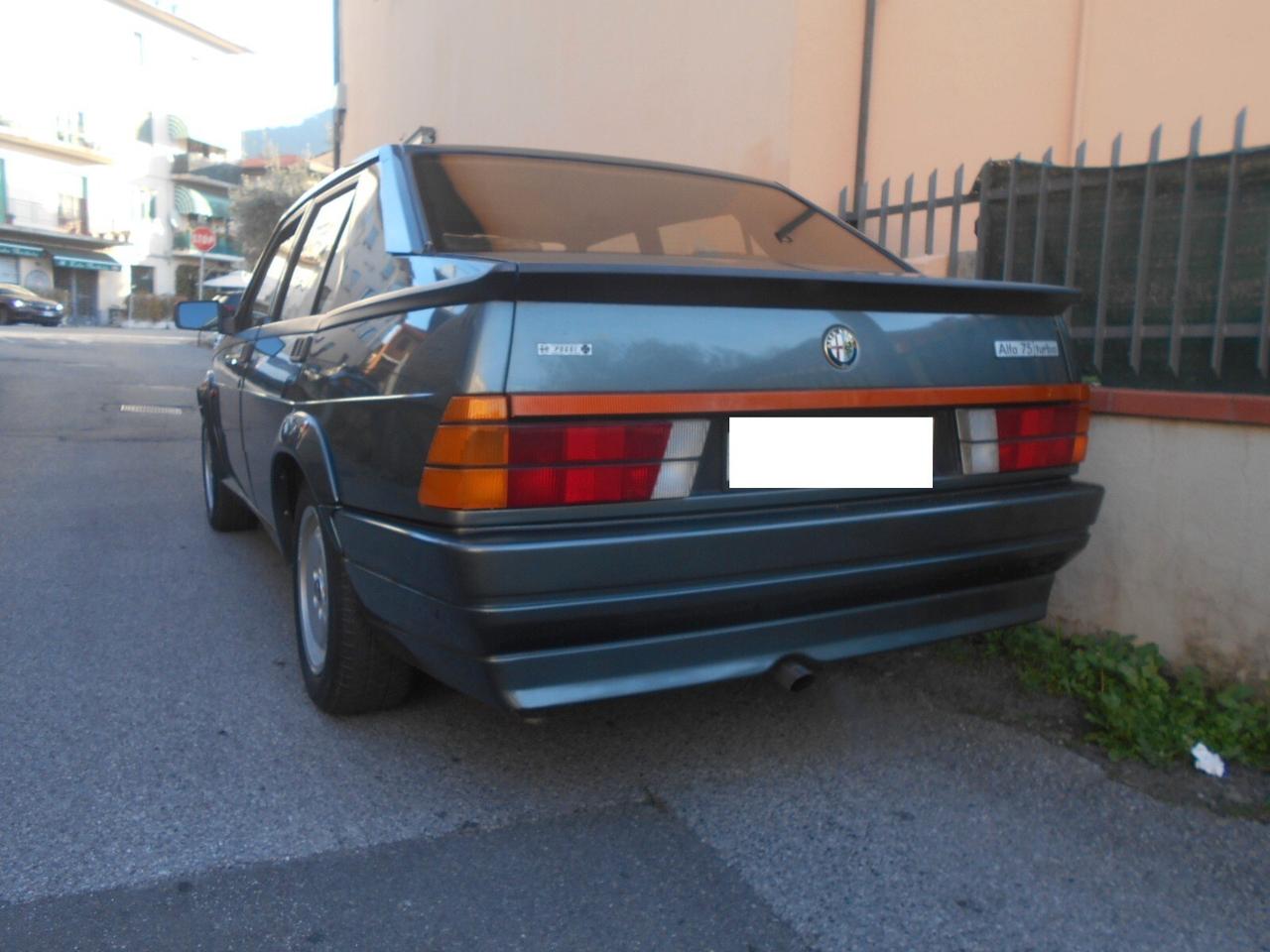 Alfa Romeo 75 1800 TURBO