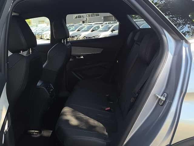 Peugeot 3008 BlueHDi 130 S&S EAT8 Allure