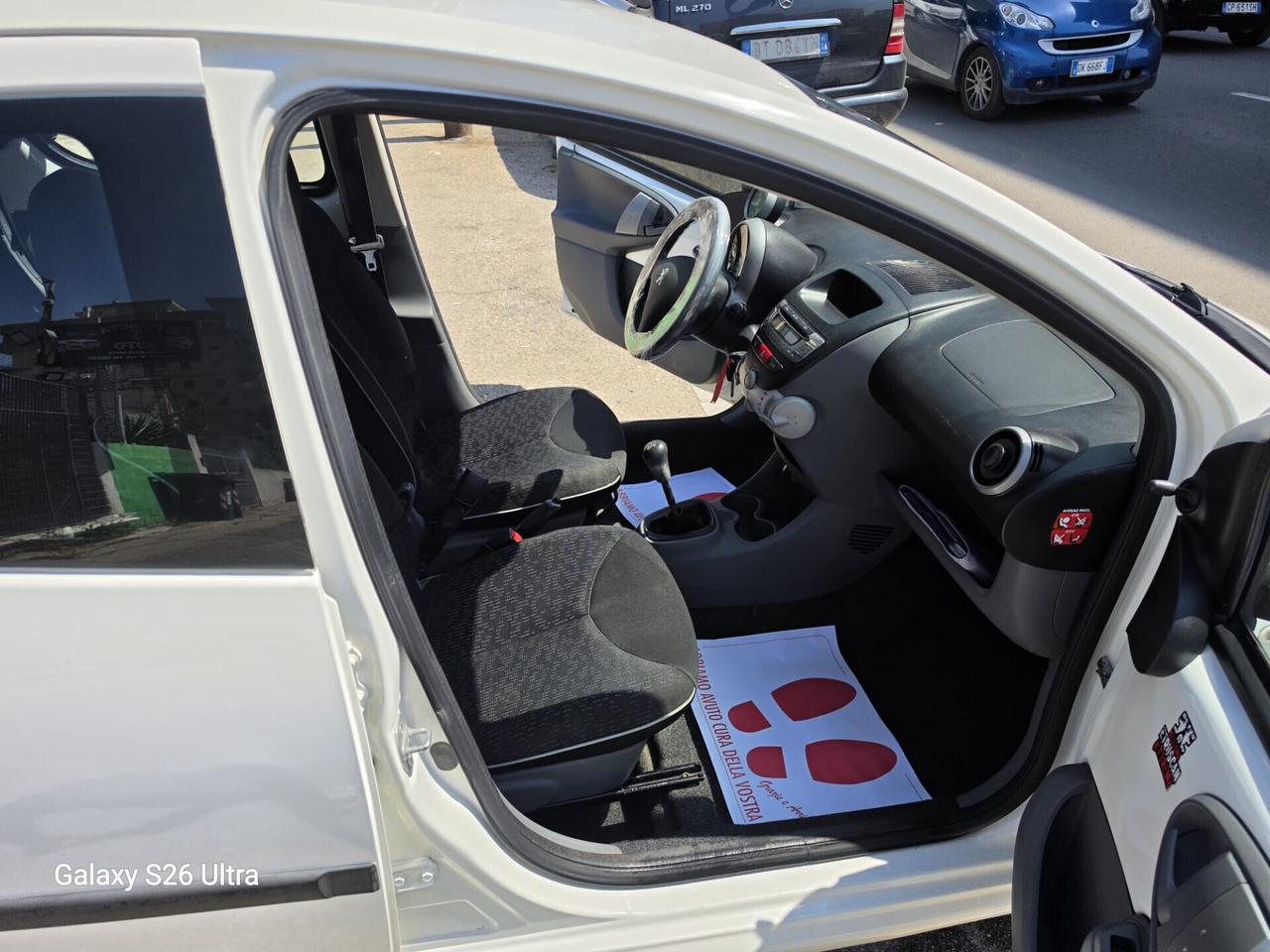 Peugeot 107 1.0 BENZINA - 5 PORTE - ANNO 2011