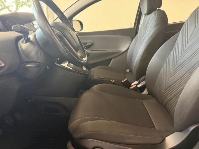 LANCIA Ypsilon 1.0 FireFly 5 porte S&S Hybrid Gold